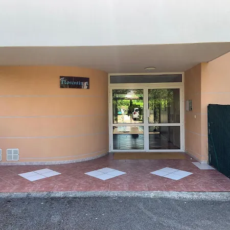 Plein Sud Yourhosthelper Sanary-sur-Mer